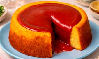 BOLO PISCINA DE FLOCÃO COM GOIABADA 