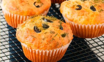 MUFFIN DE RICOTA E AZEITONA 