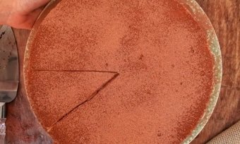 TORTA DE MOUSSE DE CAFÉ COM CHOCOLATE